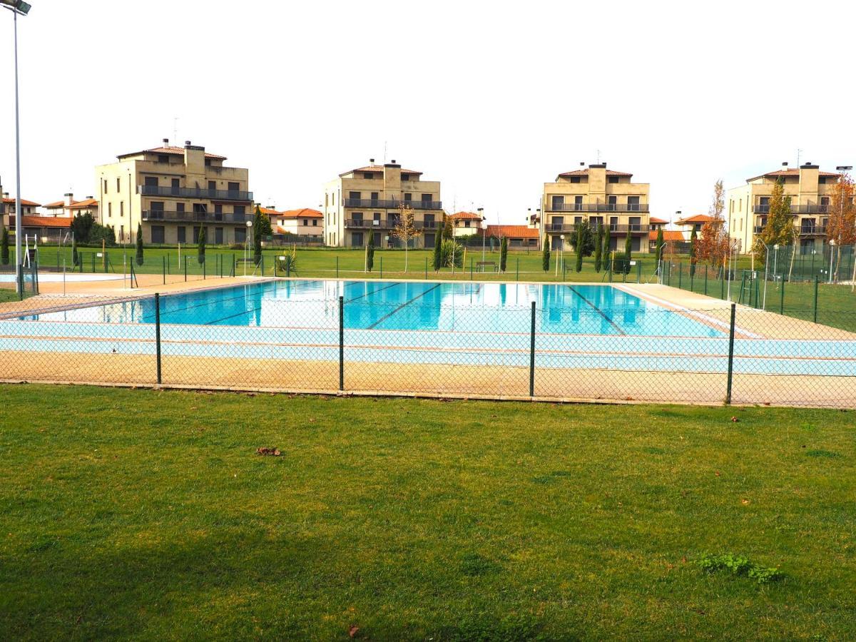 Cirueña Apartamento Golf Buenas Vistas מראה חיצוני תמונה