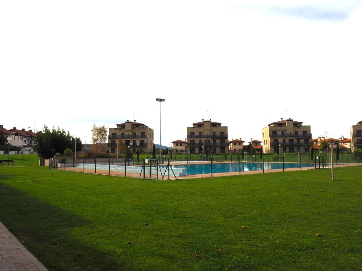 Cirueña Apartamento Golf Buenas Vistas מראה חיצוני תמונה